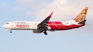 Photo of VT-GHF - Boeing 737-86N operated by Air India Express