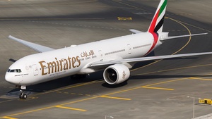 Photo of A6-EBV - Boeing 777-31H(ER) operated by Emirates