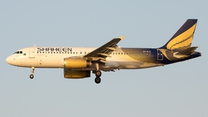 Photo of AP-BLN - Airbus A320-232 operated by Shaheen Air