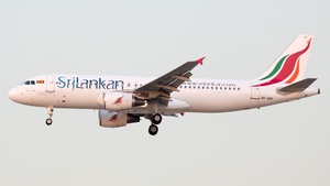 Photo of 4R-ABR - Airbus A321-231 operated by SriLankan Airlines