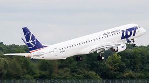 Photo of SP-LND - Embraer ERJ-195LR operated by LOT Polish Airlines