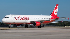 Photo of OE-LCH - Airbus A321-211 operated by Air Berlin (opb Niki)