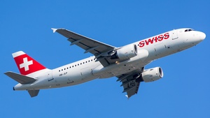 Photo of HB-JLP - Airbus A320-214 operated by Swiss International Air Lines