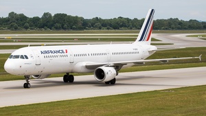 Photo of F-GTAT - Airbus A321-212 operated by Air France