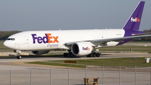 Photo of N869FD - Boeing 777-FS2 operated by FedEx