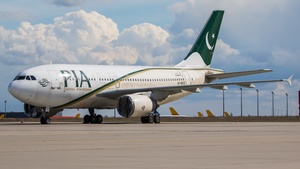 Photo of AP-BEQ - Airbus A310-308 operated by PIA Pakistan International Airlines