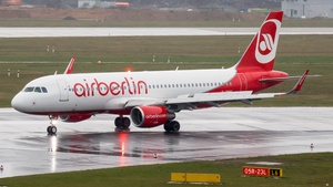 Photo of D-ABNQ - Airbus A320-214 operated by Air Berlin