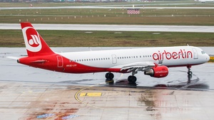 Photo of OE-LCK - Airbus A321-211 operated by Air Berlin (opb Niki)