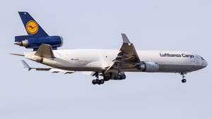 Photo of D-ALCA - McDonnell Douglas MD-11(F) operated by Lufthansa Cargo