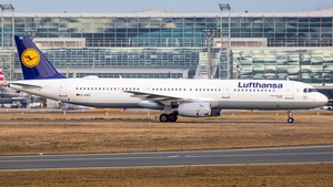 Photo of D-AIRS - Airbus A321-131 operated by Lufthansa