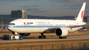 Photo of B-2086 - Boeing 777-39L(ER) operated by Air China