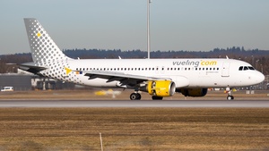 Photo of EC-MBM - Airbus A320-214 operated by Vueling