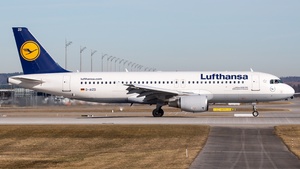 Photo of D-AIZD - Airbus A320-214 operated by Lufthansa
