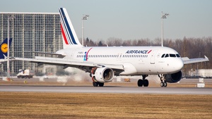 Photo of F-GKXJ - Airbus A320-214 operated by Air France