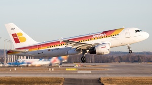 Photo of EC-HGR - Airbus A319-111 operated by Iberia