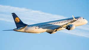 Photo of D-AEBB - Embraer ERJ-195LR operated by Lufthansa CityLine