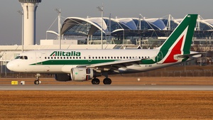 Photo of EI-IMR - Airbus A319-111 operated by Alitalia