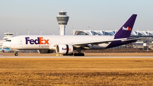 Photo of N853FD - Boeing 777-FS2 operated by FedEx