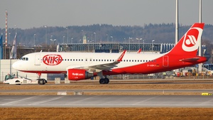 Photo of D-ABHJ - Airbus A320-214 operated by Niki