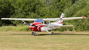 Photo of N842SP - Cessna 172S Skyhawk SP operated by Private
