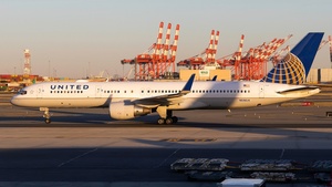 N596UA