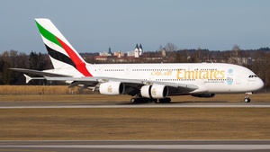 Photo of A6-EEE - Airbus A380-861 operated by Emirates