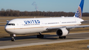 Photo of N59053 - Boeing 767-424(ER) operated by United Airlines