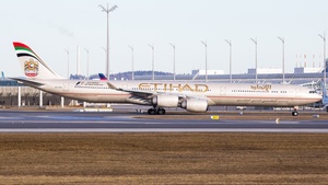 Photo of A6-EHE - Airbus A340-642 operated by Etihad Airways