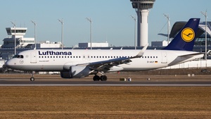 Photo of D-AIUY - Airbus A320-214 operated by Lufthansa