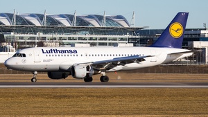 Photo of D-AILY - Airbus A319-114 operated by Lufthansa