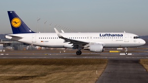 Photo of D-AIUU - Airbus A320-214 operated by Lufthansa