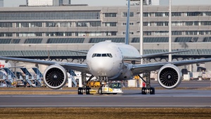 Photo of 9V-SNC - Boeing 777-312(ER) operated by Singapore Airlines