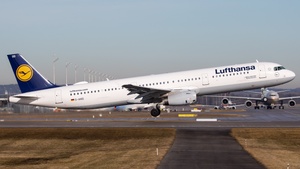 Photo of D-AIDD - Airbus A321-231 operated by Lufthansa