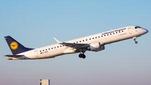 Photo of D-AEBR - Embraer ERJ-195LR operated by Lufthansa CityLine