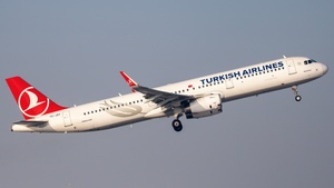 Photo of TC-JSY - Airbus A321-231 operated by Turkish Airlines