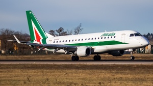 Photo of EI-RDC - Embraer ERJ-175STD operated by Alitalia CityLiner