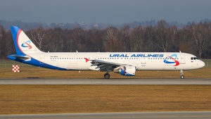 Photo of VQ-BKH - Airbus A321-211 operated by Ural Airlines