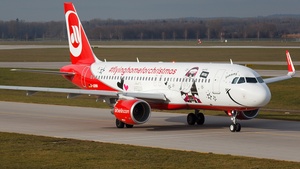 Photo of D-ABNM - Airbus A320-214 operated by Air Berlin