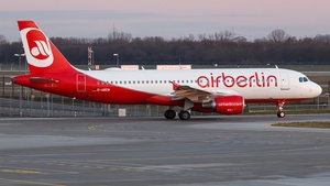 Photo of D-ABDW - Airbus A320-214 operated by Air Berlin