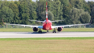 Photo of D-AHXE - Boeing 737-7K5 operated by Air Berlin (opb TUIfly)