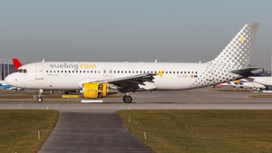 Photo of EC-KRH - Airbus A320-214 operated by Vueling