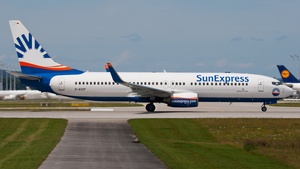 Photo of D-ASXF - Boeing 737-8AS operated by SunExpress Germany