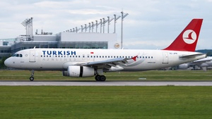 Photo of TC-JPK - Airbus A320-232 operated by Turkish Airlines