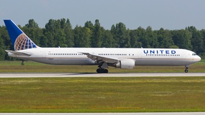 Photo of N66051 - Boeing 767-424(ER) operated by United Airlines