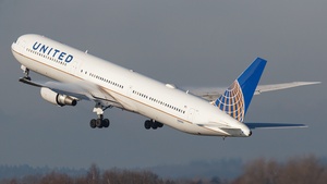 Photo of N68061 - Boeing 767-424(ER) operated by United Airlines