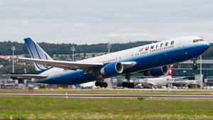 Photo of N654UA - Boeing 767-322(ER) operated by United Airlines