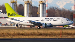 Photo of YL-BBM - Boeing 737-522 operated by airBaltic