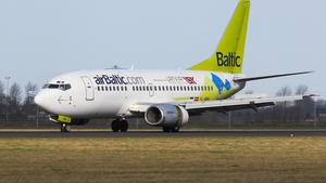 Photo of YL-BBN - Boeing 737-522 operated by airBaltic