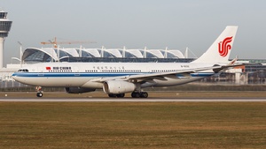 Photo of B-6132 - Airbus A330-243 operated by Air China