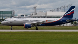 Photo of VQ-BAZ - Airbus A320-214 operated by Aeroflot